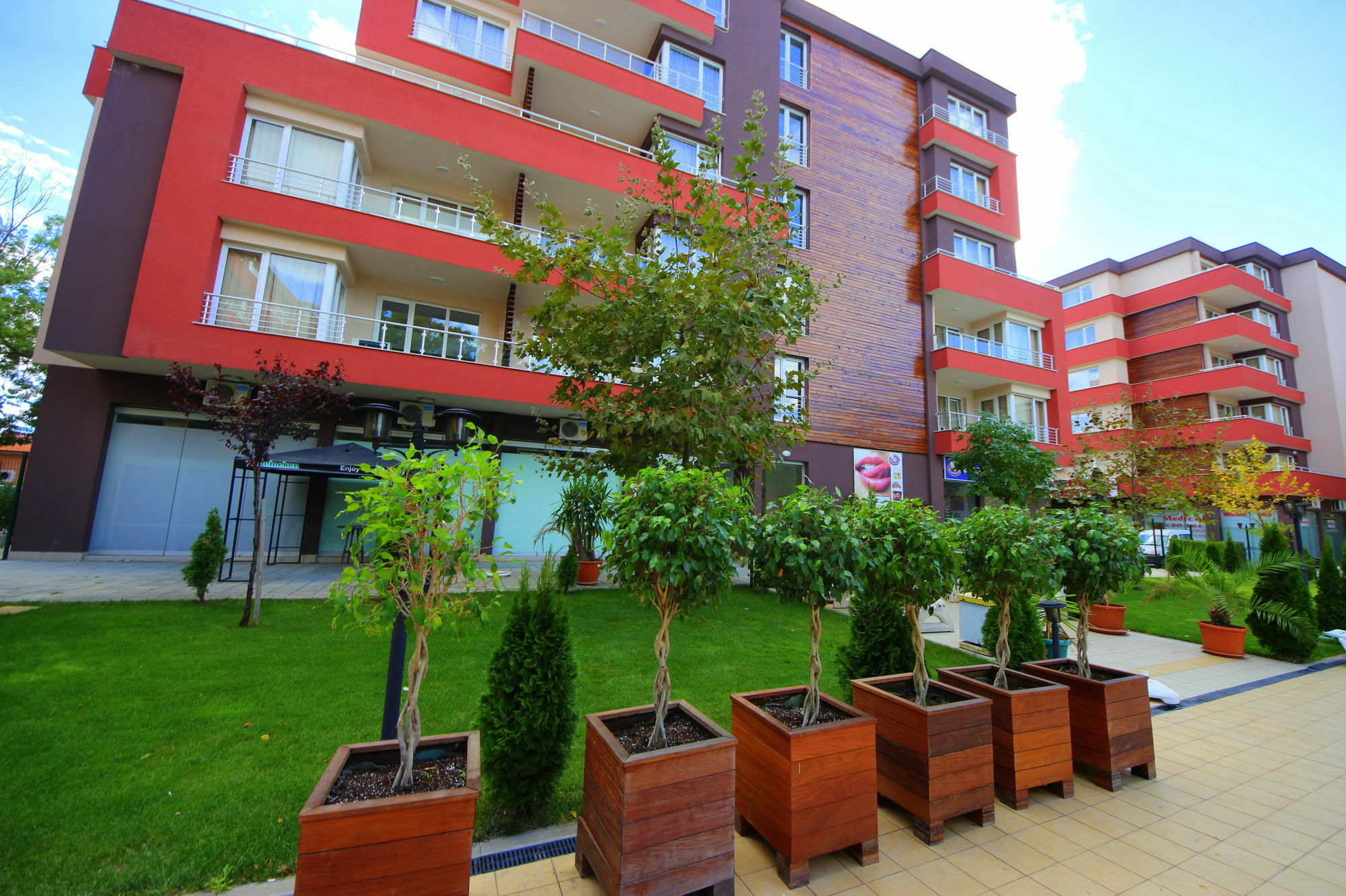 Menada Zornitsa Apartments Sunny Beach Exterior photo